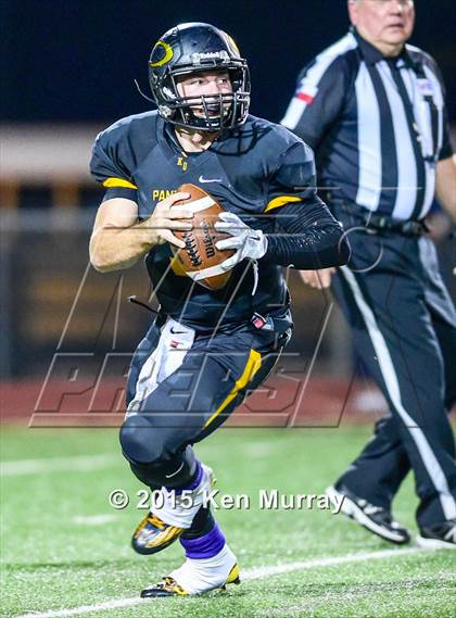 Thumbnail 3 in Klein Collins vs. Klein Oak photogallery.