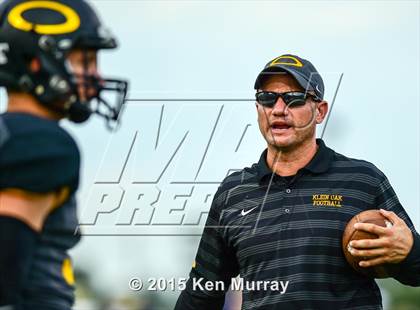 Thumbnail 3 in Klein Collins vs. Klein Oak photogallery.