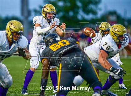 Thumbnail 2 in Klein Collins vs. Klein Oak photogallery.