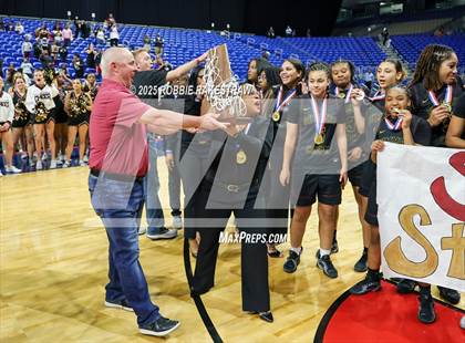 Thumbnail 3 in Summer Creek vs. Cedar Hill (UIL 6A Basketball Division I Final Medal Ceremony) photogallery.