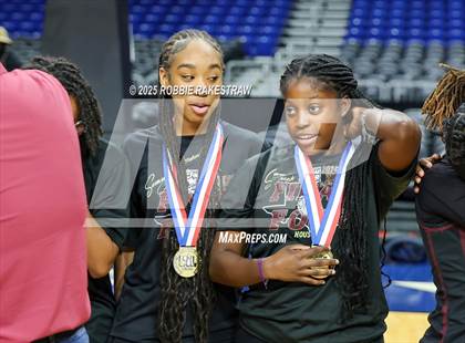 Thumbnail 3 in Summer Creek vs. Cedar Hill (UIL 6A Basketball Division I Final Medal Ceremony) photogallery.