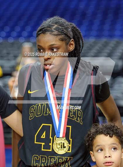 Thumbnail 3 in Summer Creek vs. Cedar Hill (UIL 6A Basketball Division I Final Medal Ceremony) photogallery.