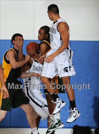 Thumbnail 1 in Canyon @ Saugus photogallery.