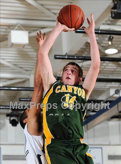 Thumbnail 3 in Canyon @ Saugus photogallery.