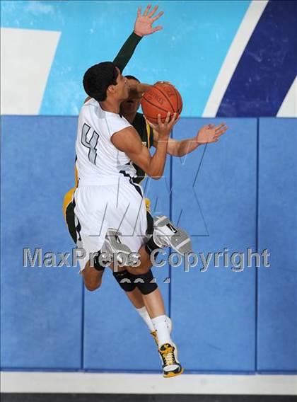 Thumbnail 1 in Canyon @ Saugus photogallery.