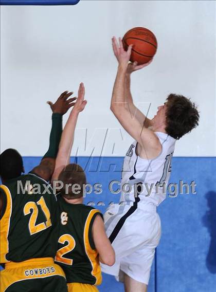 Thumbnail 1 in Canyon @ Saugus photogallery.