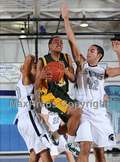 Thumbnail 1 in Canyon @ Saugus photogallery.