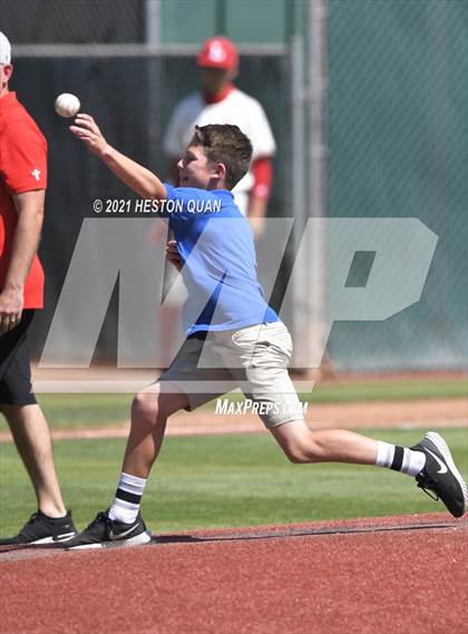 Thumbnail 3 in Mater Dei @ Orange Lutheran photogallery.