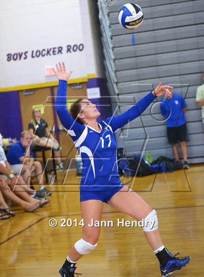 Thumbnail 2 in Laguna Beach vs O'Gorman(Durango Fall CLassic) photogallery.