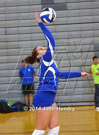 Thumbnail 3 in Laguna Beach vs O'Gorman(Durango Fall CLassic) photogallery.