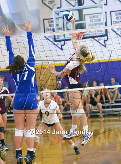 Thumbnail 1 in Laguna Beach vs O'Gorman(Durango Fall CLassic) photogallery.