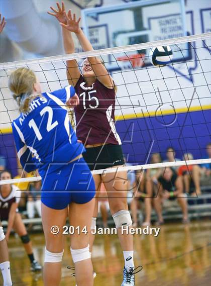 Thumbnail 2 in Laguna Beach vs O'Gorman(Durango Fall CLassic) photogallery.