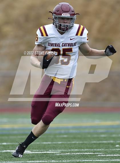 Thumbnail 3 in Central Catholic @ Bellevue photogallery.