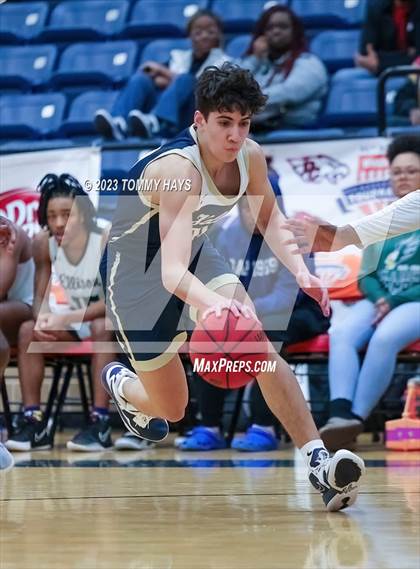 Thumbnail 3 in Ellison vs. Keller (Whataburger Classic) photogallery.
