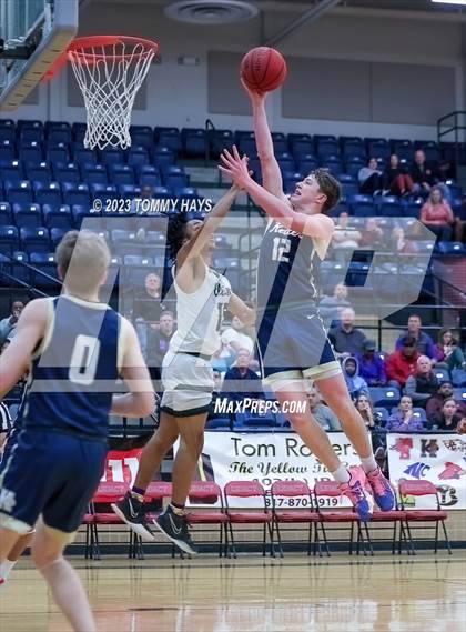Thumbnail 3 in Ellison vs. Keller (Whataburger Classic) photogallery.