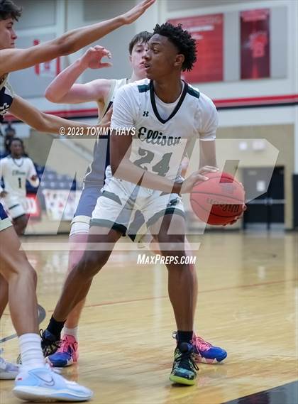 Thumbnail 3 in Ellison vs. Keller (Whataburger Classic) photogallery.