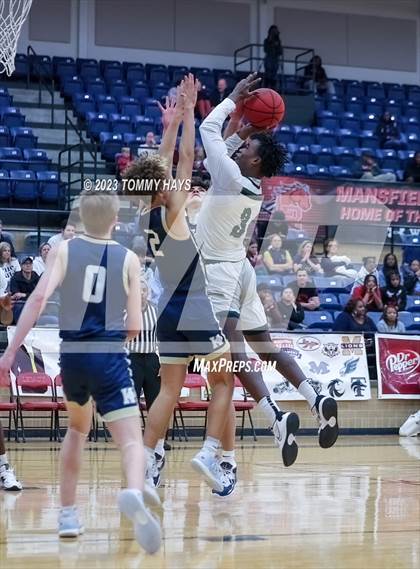 Thumbnail 1 in Ellison vs. Keller (Whataburger Classic) photogallery.