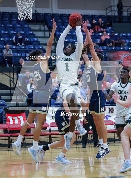 Thumbnail 2 in Ellison vs. Keller (Whataburger Classic) photogallery.