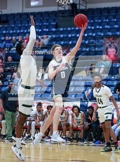 Thumbnail 1 in Ellison vs. Keller (Whataburger Classic) photogallery.