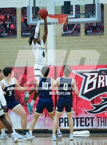 Thumbnail 3 in Ellison vs. Keller (Whataburger Classic) photogallery.