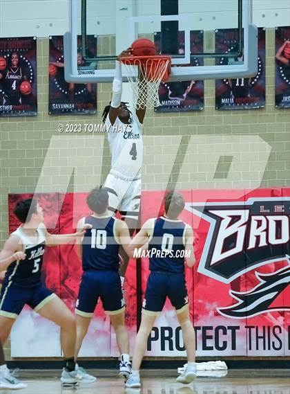 Thumbnail 3 in Ellison vs. Keller (Whataburger Classic) photogallery.