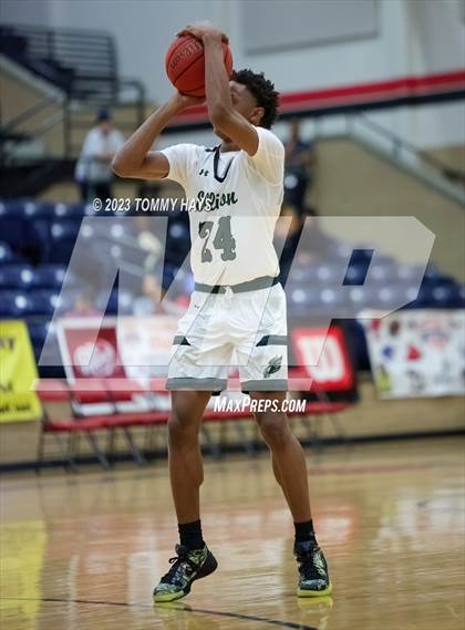 Thumbnail 1 in Ellison vs. Keller (Whataburger Classic) photogallery.