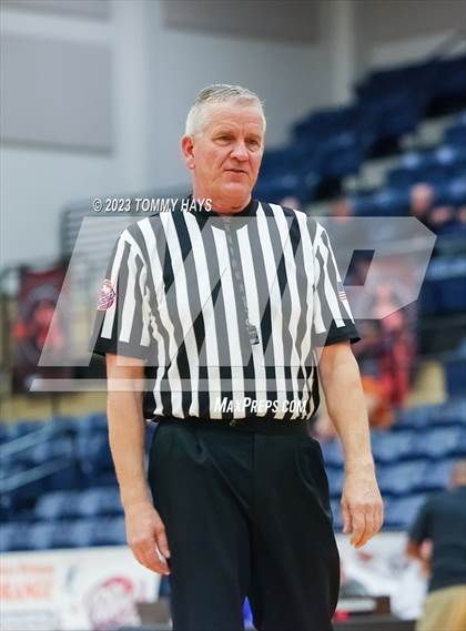 Thumbnail 1 in Ellison vs. Keller (Whataburger Classic) photogallery.