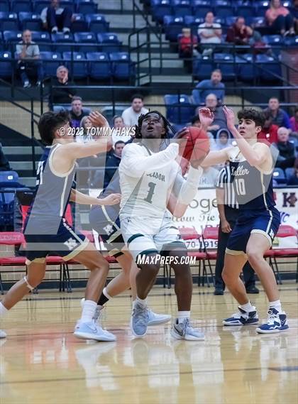 Thumbnail 3 in Ellison vs. Keller (Whataburger Classic) photogallery.