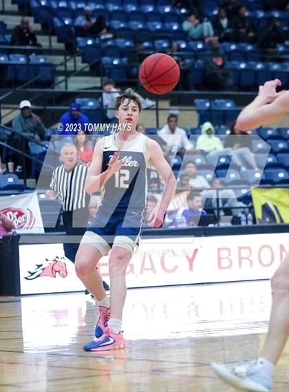 Thumbnail 1 in Ellison vs. Keller (Whataburger Classic) photogallery.