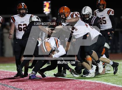 Thumbnail 2 in Versailles vs. Harvest Prep (OHSAA D5 State Semi Final) photogallery.