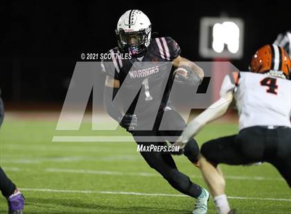 Thumbnail 1 in Versailles vs. Harvest Prep (OHSAA D5 State Semi Final) photogallery.