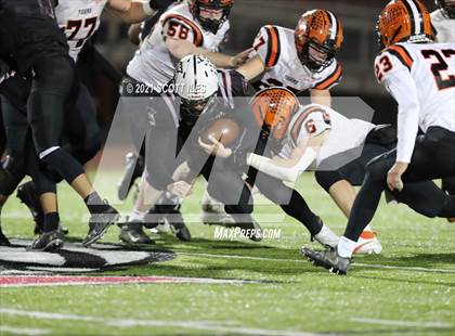 Thumbnail 3 in Versailles vs. Harvest Prep (OHSAA D5 State Semi Final) photogallery.