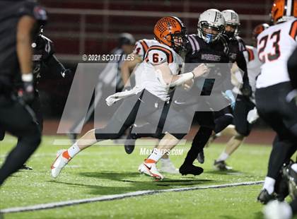 Thumbnail 3 in Versailles vs. Harvest Prep (OHSAA D5 State Semi Final) photogallery.