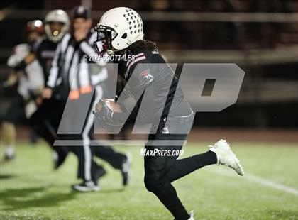 Thumbnail 3 in Versailles vs. Harvest Prep (OHSAA D5 State Semi Final) photogallery.