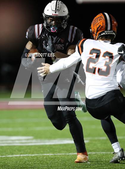 Thumbnail 2 in Versailles vs. Harvest Prep (OHSAA D5 State Semi Final) photogallery.