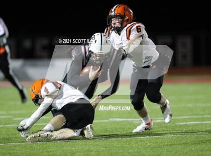 Thumbnail 2 in Versailles vs. Harvest Prep (OHSAA D5 State Semi Final) photogallery.
