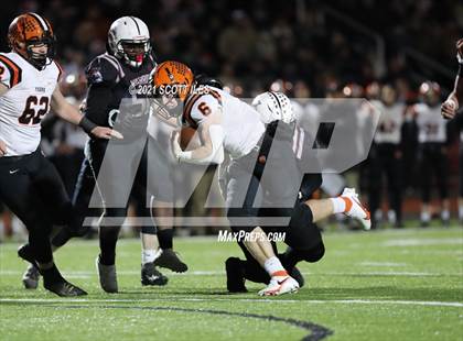 Thumbnail 3 in Versailles vs. Harvest Prep (OHSAA D5 State Semi Final) photogallery.