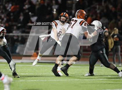 Thumbnail 1 in Versailles vs. Harvest Prep (OHSAA D5 State Semi Final) photogallery.