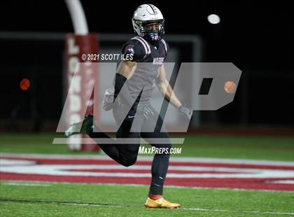 Thumbnail 3 in Versailles vs. Harvest Prep (OHSAA D5 State Semi Final) photogallery.