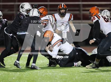 Thumbnail 2 in Versailles vs. Harvest Prep (OHSAA D5 State Semi Final) photogallery.