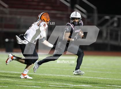 Thumbnail 1 in Versailles vs. Harvest Prep (OHSAA D5 State Semi Final) photogallery.