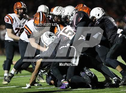 Thumbnail 2 in Versailles vs. Harvest Prep (OHSAA D5 State Semi Final) photogallery.