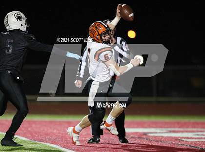 Thumbnail 1 in Versailles vs. Harvest Prep (OHSAA D5 State Semi Final) photogallery.