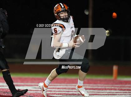 Thumbnail 2 in Versailles vs. Harvest Prep (OHSAA D5 State Semi Final) photogallery.