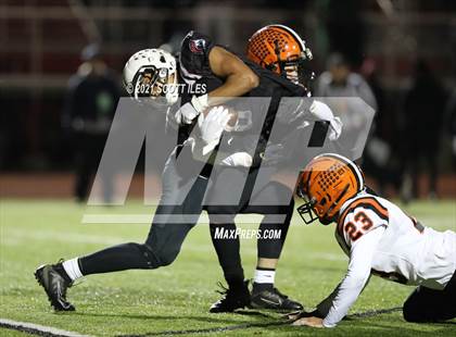 Thumbnail 1 in Versailles vs. Harvest Prep (OHSAA D5 State Semi Final) photogallery.