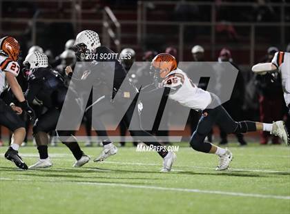 Thumbnail 2 in Versailles vs. Harvest Prep (OHSAA D5 State Semi Final) photogallery.