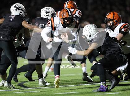 Thumbnail 3 in Versailles vs. Harvest Prep (OHSAA D5 State Semi Final) photogallery.