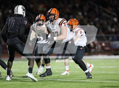 Thumbnail 2 in Versailles vs. Harvest Prep (OHSAA D5 State Semi Final) photogallery.