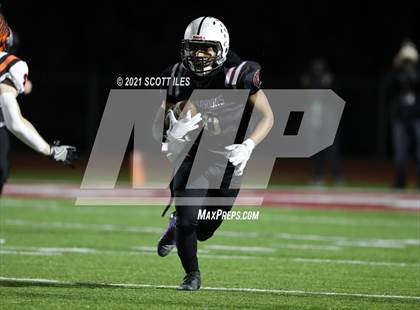 Thumbnail 1 in Versailles vs. Harvest Prep (OHSAA D5 State Semi Final) photogallery.