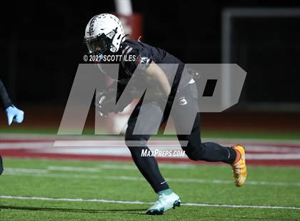 Thumbnail 2 in Versailles vs. Harvest Prep (OHSAA D5 State Semi Final) photogallery.
